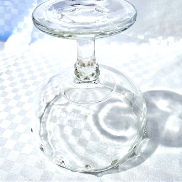 Vintage pressed glass bowl with teardrops accents - Picture 5 of 7